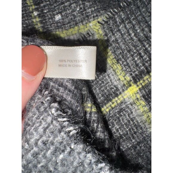 Unbranded Women's Gray Shawl Wrap with Yellow & Silver Specks - Picture 4 of 5